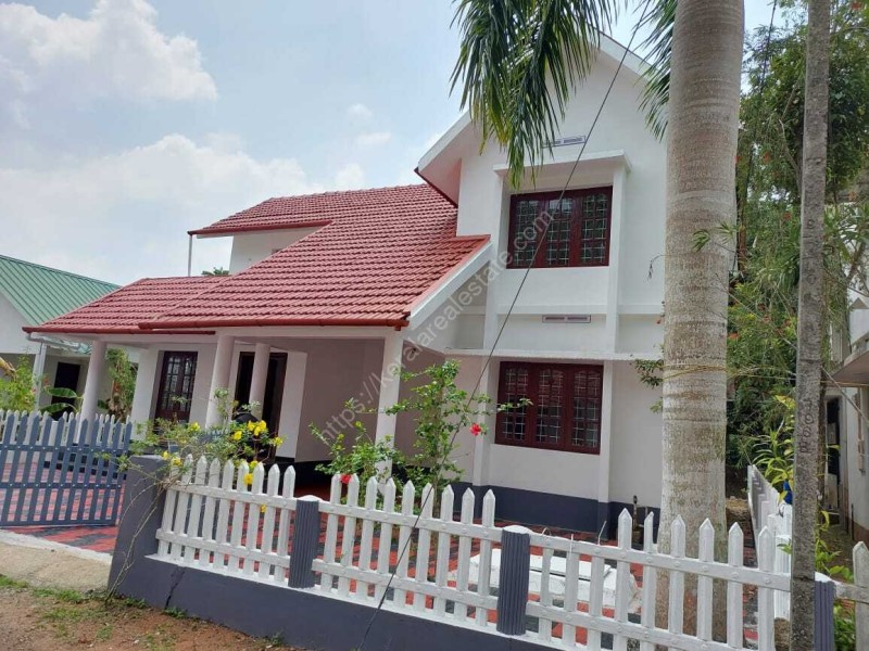 1900 Sqft 3 BHK Gated villa on 4.2 cents of land for sale at