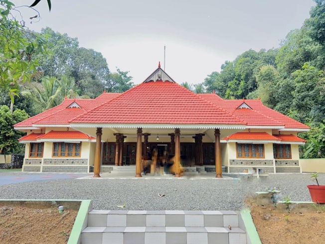 Nalukettu Styled House for Sale at Pala, Kollappally, Kottayam