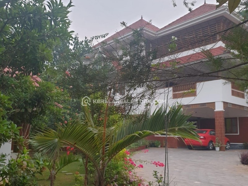 6 BHK Luxury Villa for Sale at Nedumbassery, Ernakulam