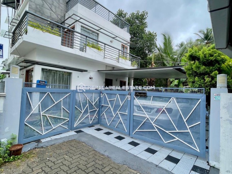 Villa for Sale Near Vallathol Junction, Kakkanad,  Ernakulam 