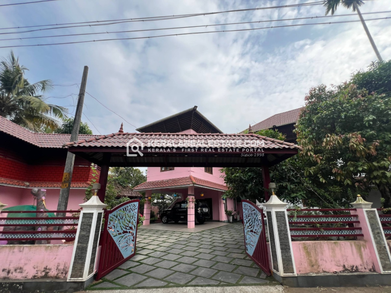 Luxury House for Sale in Kuttipuzha, Kunnukara, Ernakulam