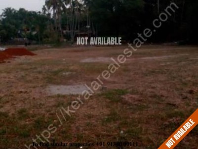 Plain Land for Sale at Near Panchavadi Temple,  Edakkazhiyoor, Thrissur