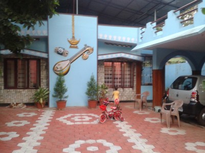 Independent House with 10 Cents of Land for Sale at Anchalummood Town, Kollam.