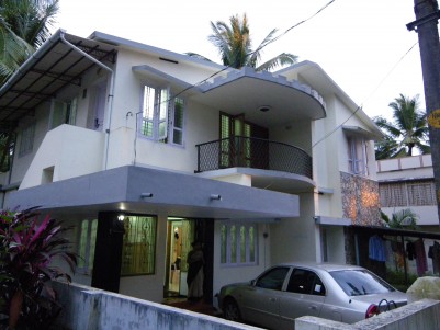 Double Storied House with 13.5 Cents of Land for Sale at Akathethara, Palakkad.