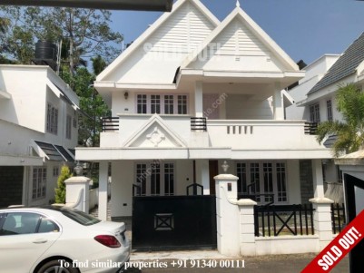 3BHK, 2400 SqFt Gated Community Villa for Sale in Kottayam.