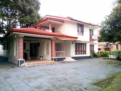 4 BHK,3400 SqFt Independent villa for sale in Kanjikuzhy Town,Kottayam