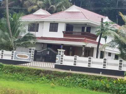 4 BHK 3500 SqFt House in 16 Cents for sale at Cherppunkal,Kottayam