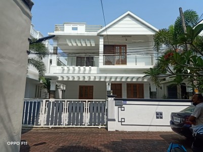 5 BHK 2600 sqft Gated villa in 5.25 Cents for sale at Vennala Ernakulam 