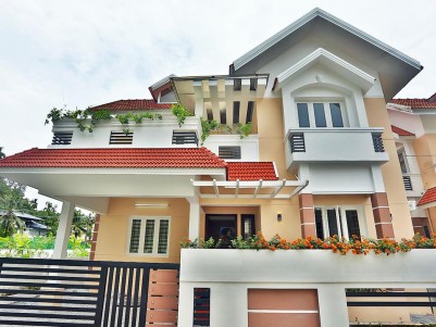 3BHK Gated Villa for sale at Nettoor, Maradu, Ernakulam