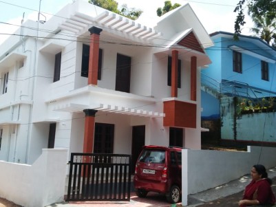 3 BHK 1400 SqFt House in 3 Cent for sale at Eruveli Jn, Ernakulam