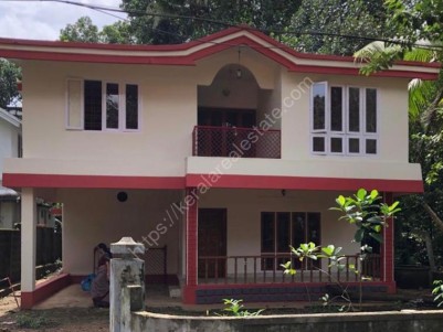 4 BHK House in 25 Cents for sale at Peroor, Kottayam