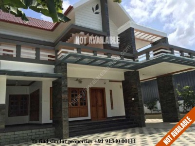 Fully Furnished 4 BHK Luxury Villa for sale at Vengaloor, Thoddupuzha town, Idukki