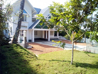 14 Cent with 2510 sqft 4 BHK House for sale near Kuravilangadu, Kottayam