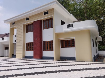 2600 sqft 4 BHK Gated Community Villa in 14 Cents land for sale in Pravithanam, Pala, Kottayam
