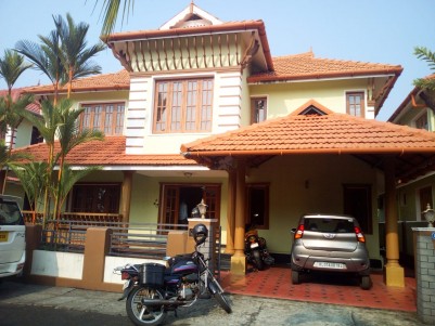 4 BHK 2900 sqft Gated community villa in 8 Cents for sale at Kalathippady, Kottayam