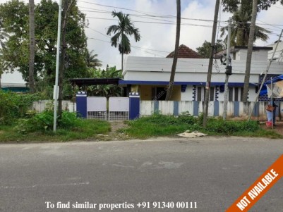 Prime Residential Land with an Old House for Sale at Fort Kochi,Ernakulam