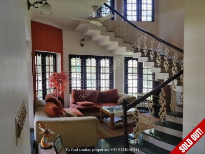 4 BHK 3300 SqFt House in 14.750 Cents for sale at Udayamperoor, Tripunithura, Ernakulam