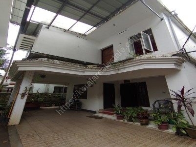 5 BHK  2200 SqFt House in  5 Cents for sale at Chembumukku, Kakkanad, Ernakulam