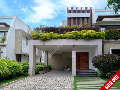 3 BHK 2350 sqft Gated Villa for sale at Elamakkara, Ernakulam