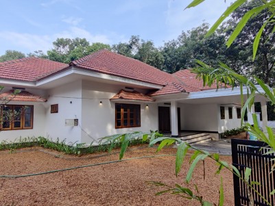 Gated Villa in 14 Cents for sale at Puliyannoor, Pala, Kottayam
