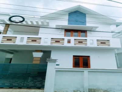 Brand New House for sale at Chalikkavattom, Vyttila, Kochi