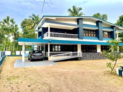 Main Road Frontage 4 BHK Villa in 50 Cents land for sale at Noornad, Alappuzha