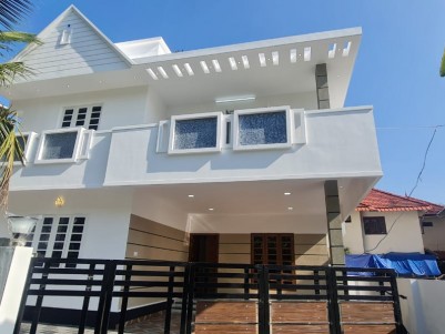 5 BHK 2700 Sq Ft Brand New House for Sale at Chakkaraparambu