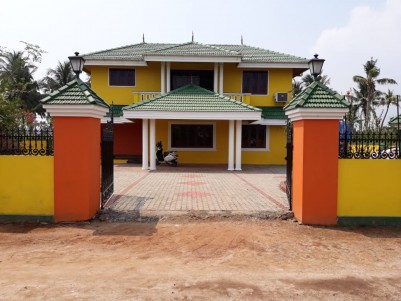 Beautiful Water Frontage House in 14.5 Cents of land for sale  Kundannoor, Ernakulam