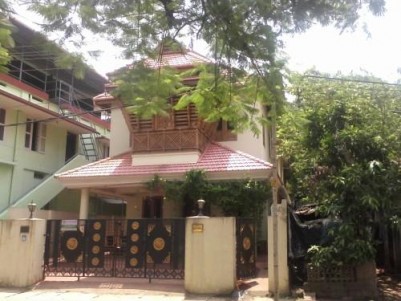 12 Cents with 3000 sq ft 4 Bhk House Near District Hospital at Aluva, Ernakulam