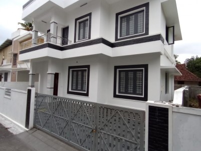  1350 sq ft 3 BHK House in 3 Cents of Land for Sale at Cheranelloor, Ernakulam