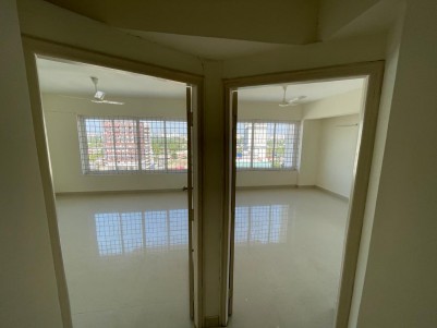 1700 Sq Ft 3 BHK Flat for Sale at Palarivattom, Ernakulam 
