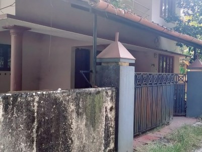 1350 Sqft House for Sale at Kadungalloor, Ernakulam