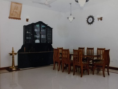 Independent Posh House in Thavalakuzhy, Ettumanoor, Kottayam