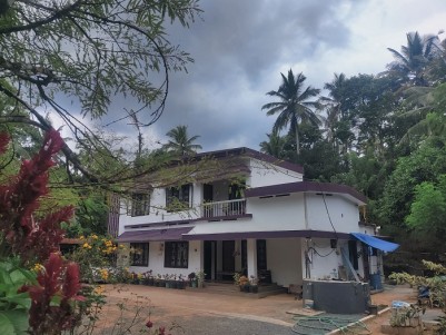 GOOD HOUSE in 30 CENTS LAND, AT KENICHIRA, WAYANAD for 50 LAKHS
