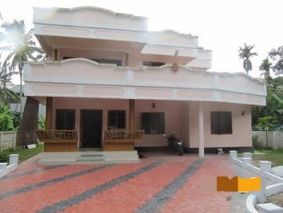 17.7 Cents of land with 3 BHK Independent House (1,750 Sq. ft) for Sale at Thannissery, Irinjalakuda
