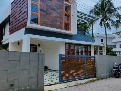 4 BHK Luxury Semi Furnished House for Sale at Edappally, Ernakulam