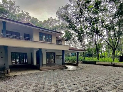 Used House for Sale in Ernakulam | 50 Cent | 3800 SQFT | 4 BHK | Very Urgent Sale
