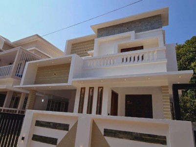 5 BHK House for sale in Thrikkakara, Ernakulam