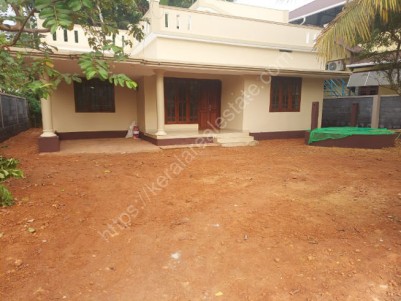 House for Sale at Chittilappilly, Thrissur