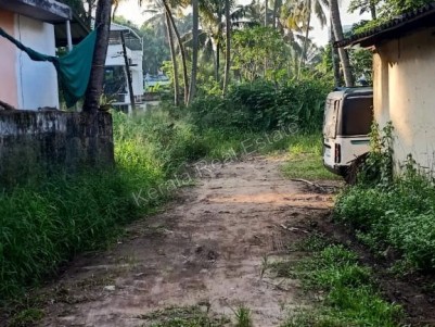 Land for Sale at Poonithura, Ernakulam