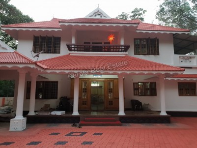 Luxury Modern Villa for Sale at Kaduthuruthy, Kottayam