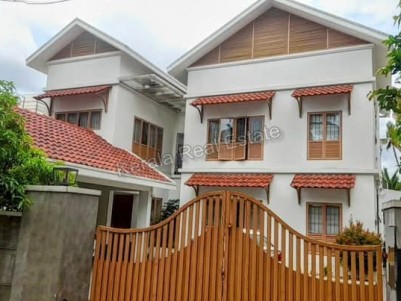 Luxury House for Sale at Maradu, Ernakulam