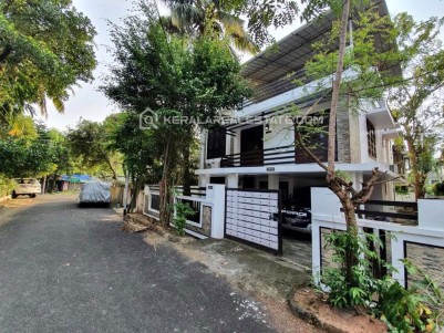 Villa for Sale at Kasturba Nagar, Ernakulam
