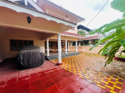 House for Sale in Palarivattom, Ernakulam
