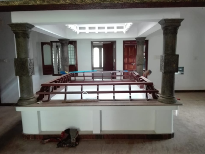 Traditional Nalukettu Styled House for Sale in Vadanappally, Thrissur 