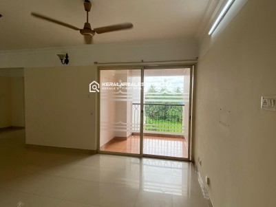 Flat for Sale in Alinchuvadu, Ernakulam 