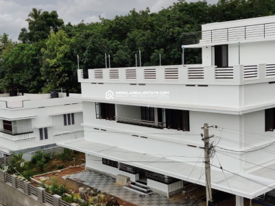 4 BHK House for Sale in Mulanthuruthy, Ernakulam 