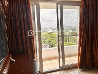 3 BHK Sea-View Flat for Sale in Marine Drive, Ernakulam 