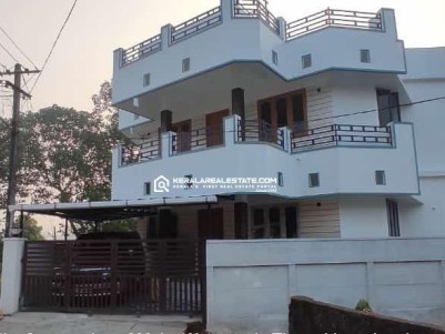 House for Sale in Kakkanad, Kuzhuvelipady, Ernakulam 