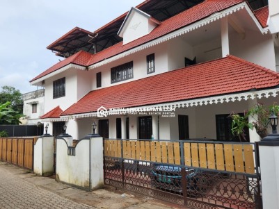 LUXURY 4 BHK HOUSE FOR SALE IN VENNALA, CHALIKKAVATTAM, ERNAKULAM